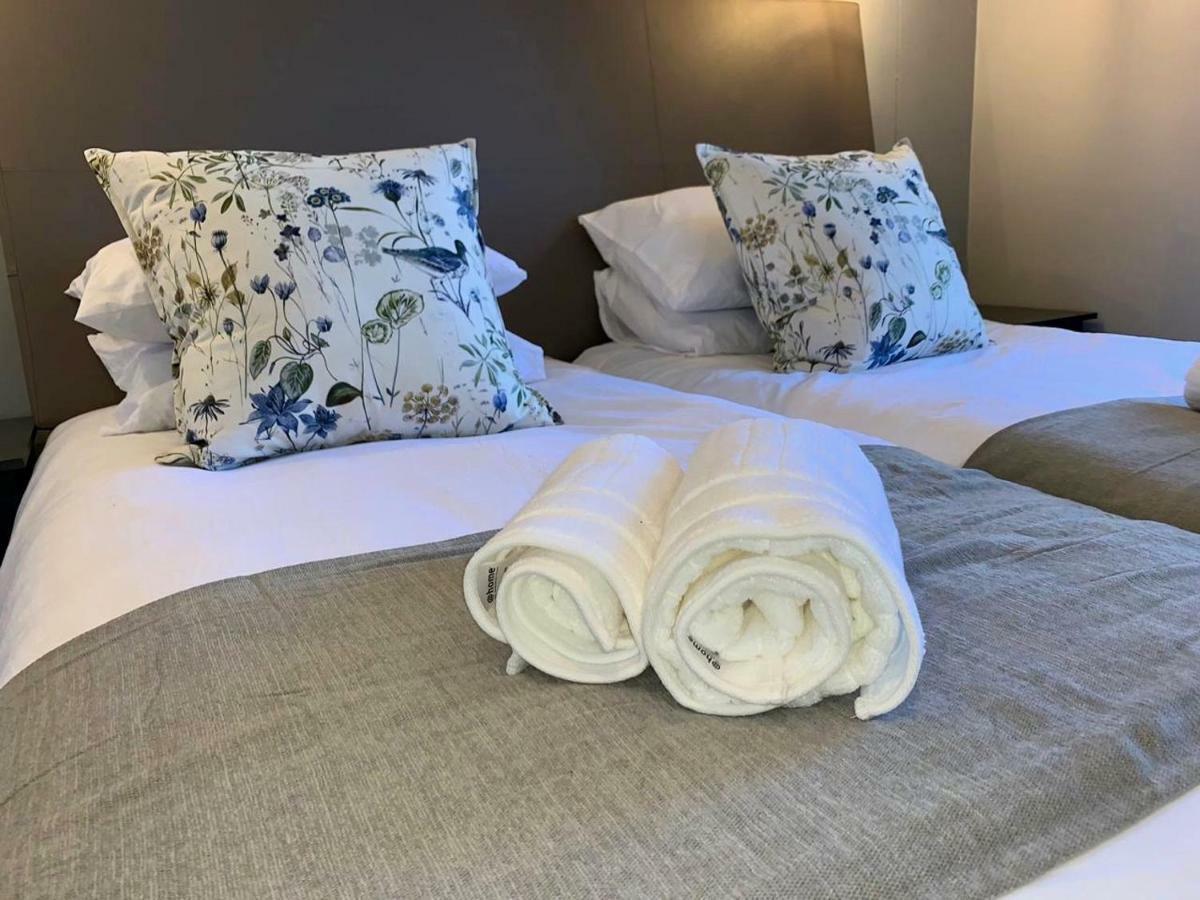Oyster Lagoon Villa - Luxurious 2 Bed Apartment In Knysna Esterno foto